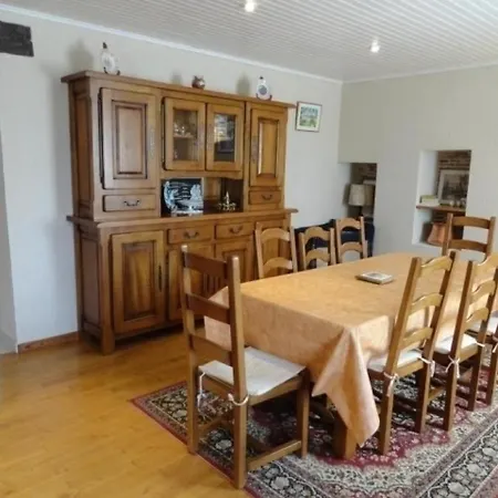بيت للعطل House Les Cledels 1 *